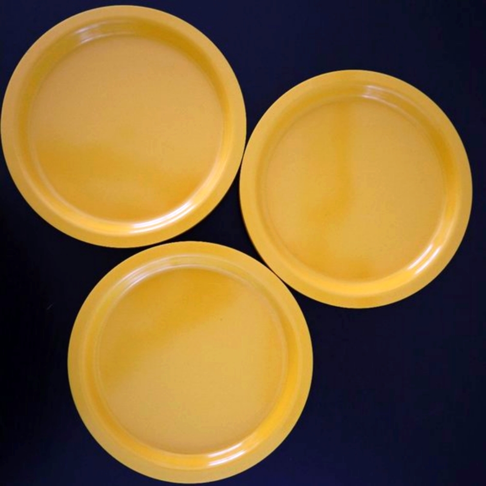 Peter Pan Industries Kasen Yellow Salad Plates Set of 3 Vintage 1980s
